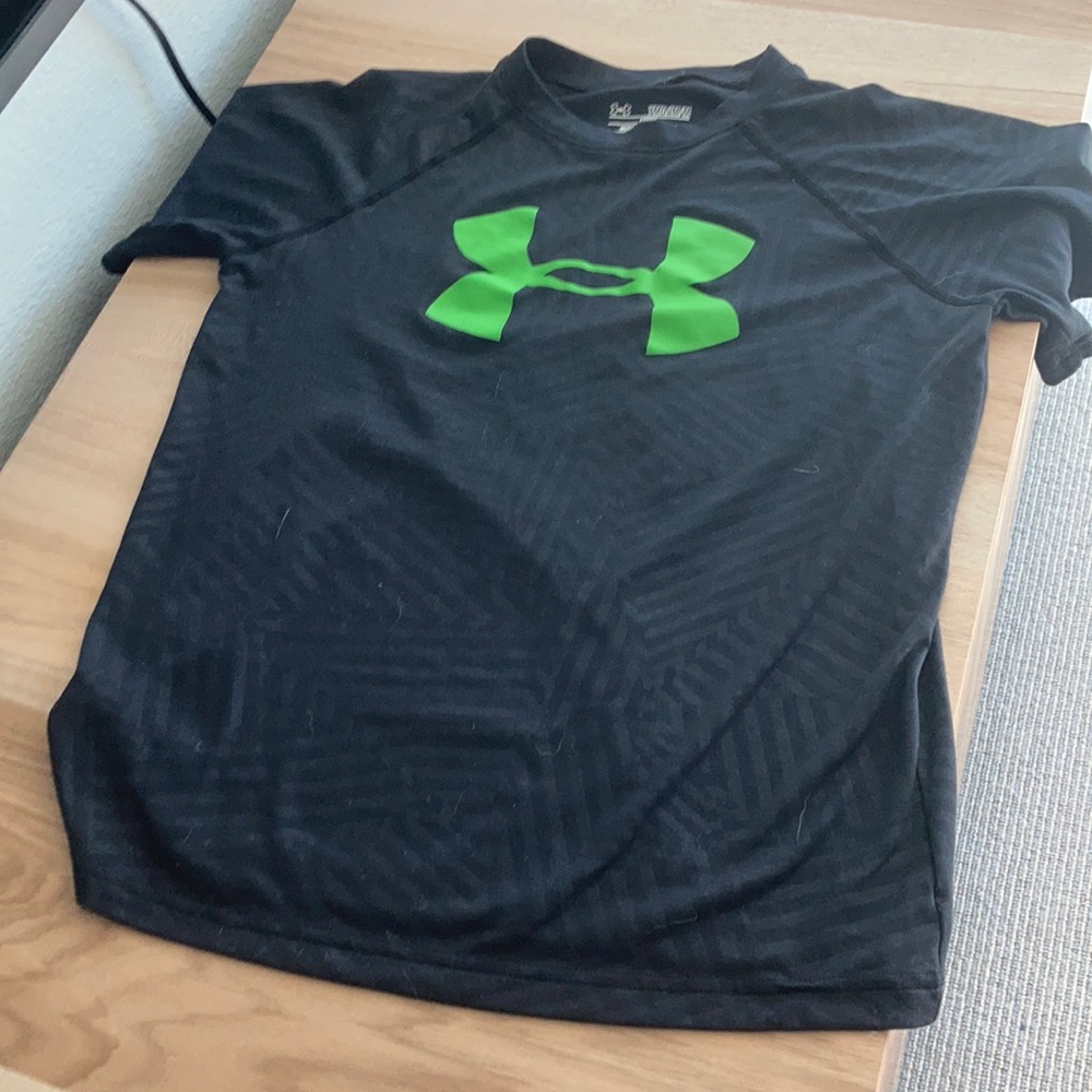 Under armor t-shirt kids